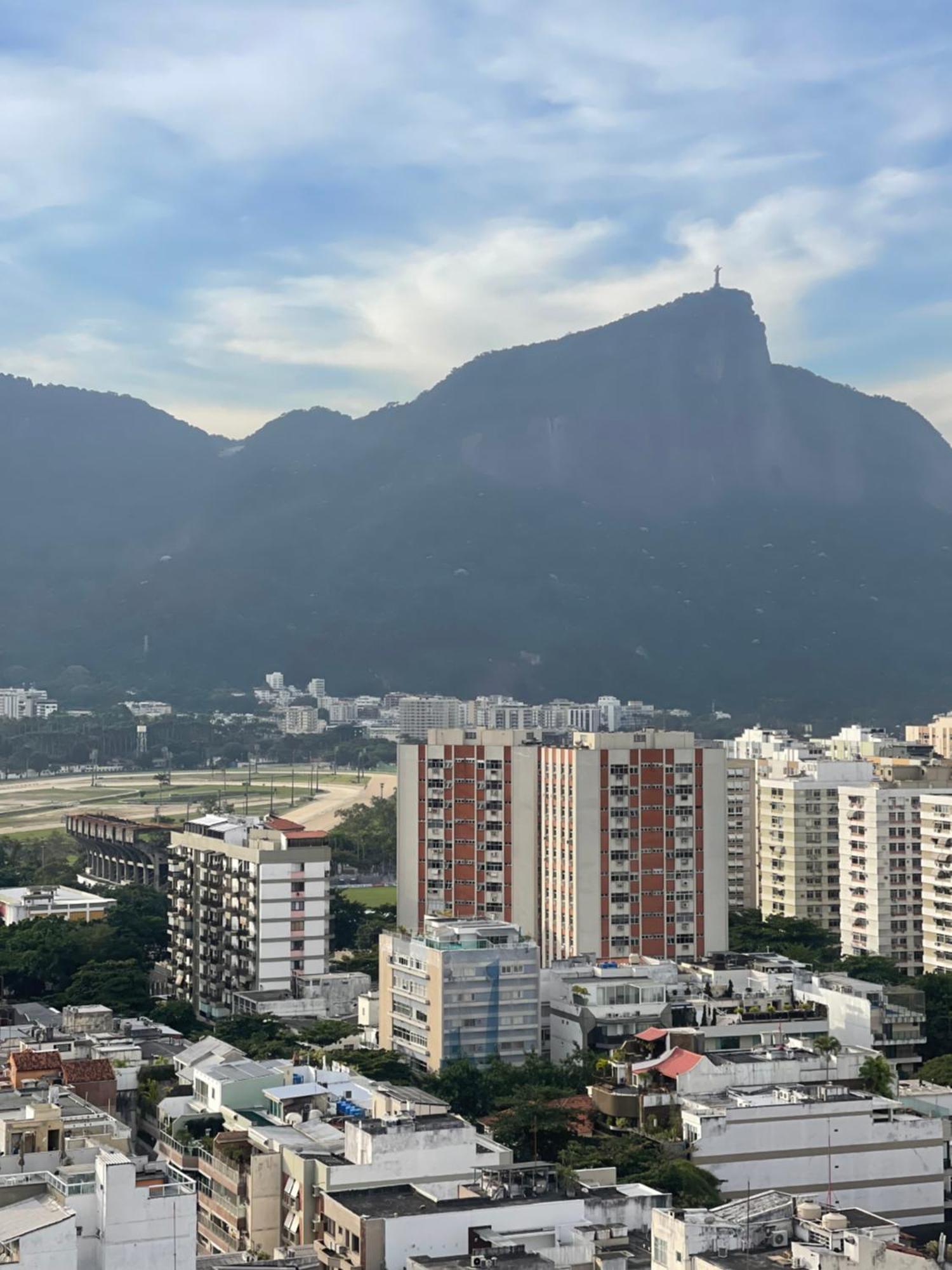 Vista Mar No Flat Leblon Com Piscina, Academia, Garagem E Arrumacao Diaria By Tata Apartahotel Río de Janeiro